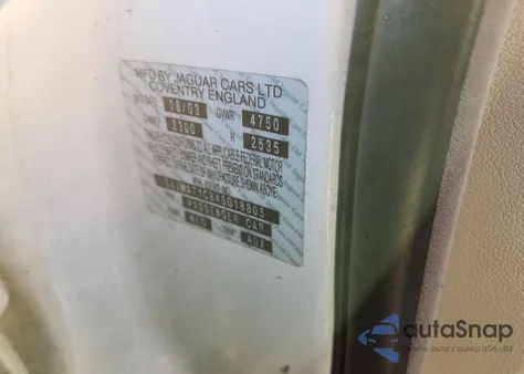 2004 Jaguar Xj8 z USA, uszkodzony, nr VIN SAJWA71C84SG18805